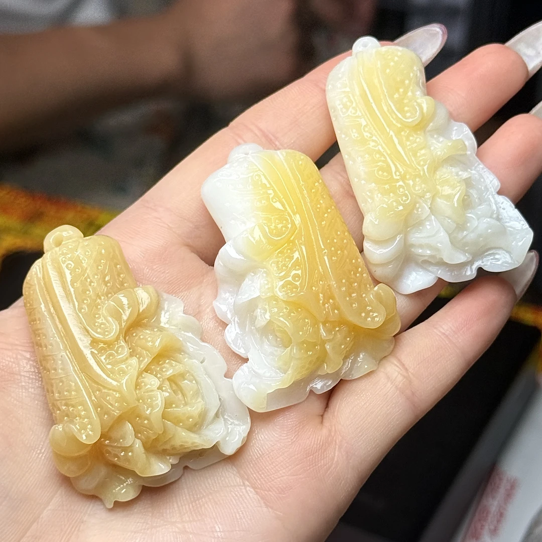 【AT】玉化金白料白菜吊坠（多样性发其一）