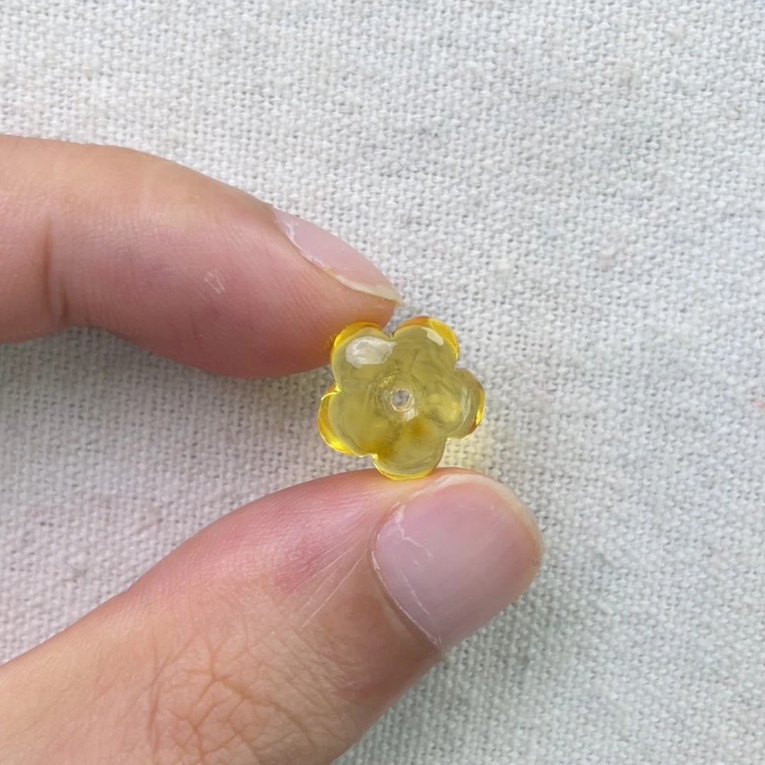 琥珀未镶嵌珠宝奇石花花