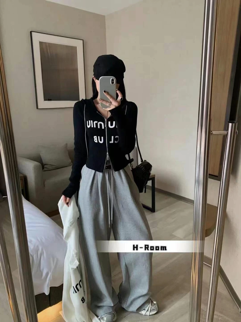 修身型字母提花针织短款开衫卫衣上衣灰色运动设计感休闲早秋