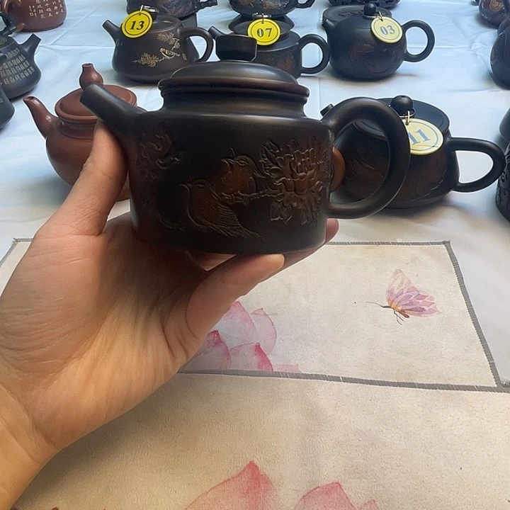 $**$广西钦州坭兴陶茶壶