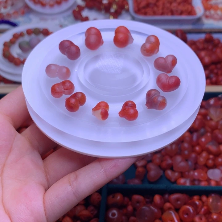 闹***腾南红玛瑙未镶嵌珠宝半成品29