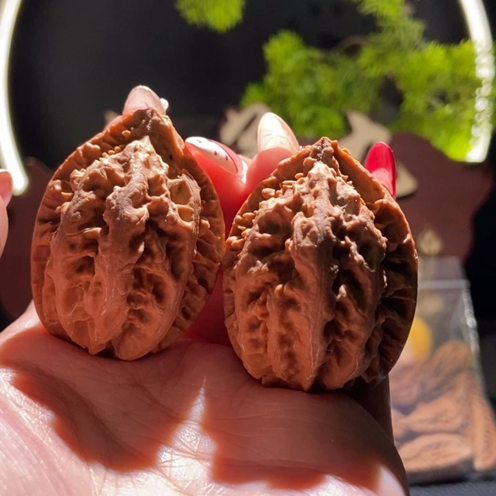 文玩核桃吊坠聚核财婉楸136