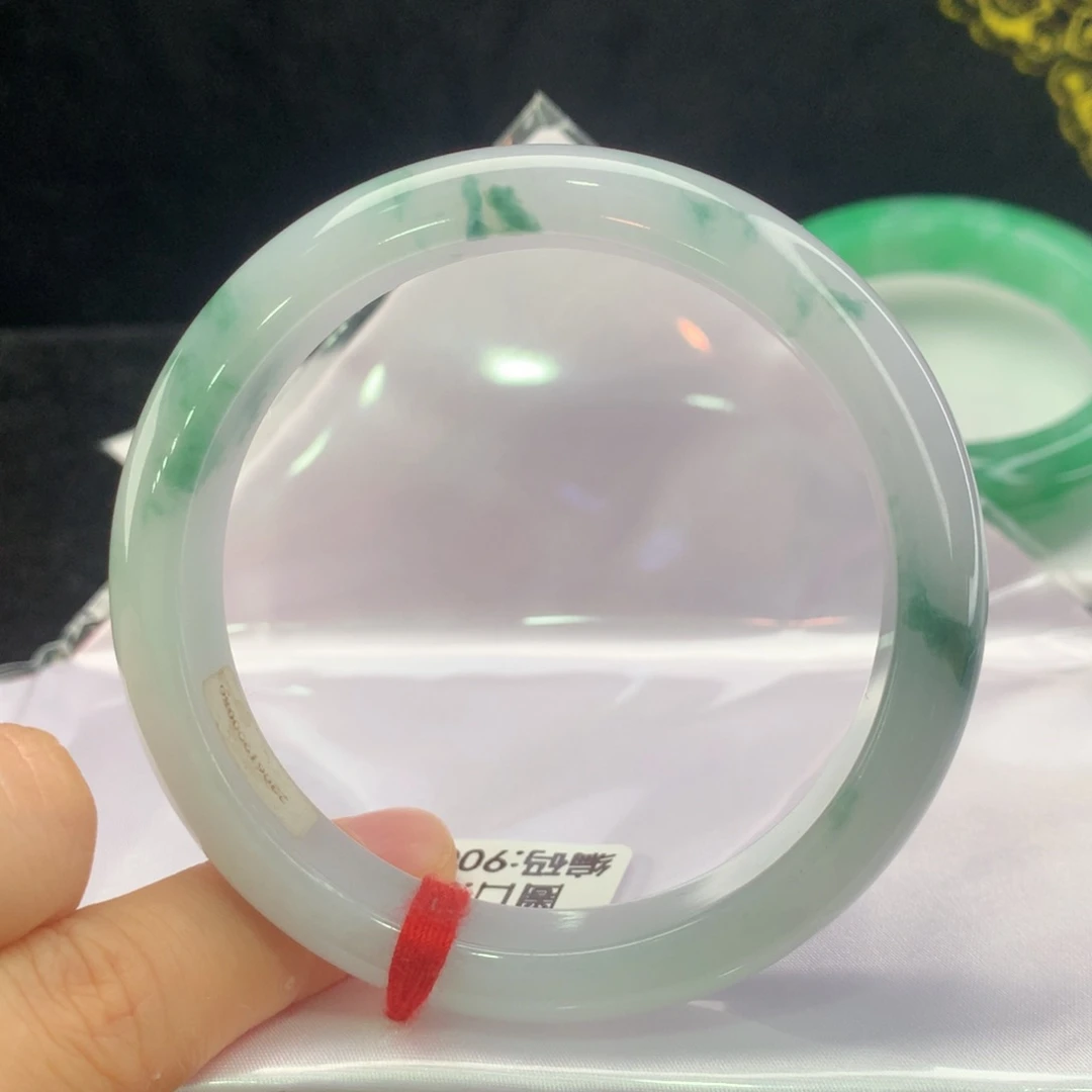 翡翠手镯未镶嵌圈口56.7