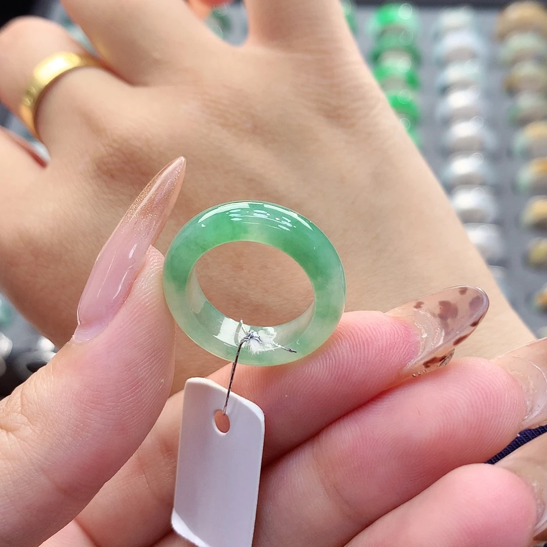 未镶嵌戒指翡翠10