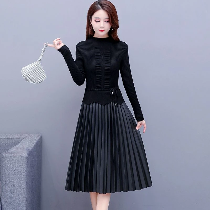 针织连衣裙秋冬2025新款女黑色长袖假两件皮百褶裙内搭打底毛衣裙