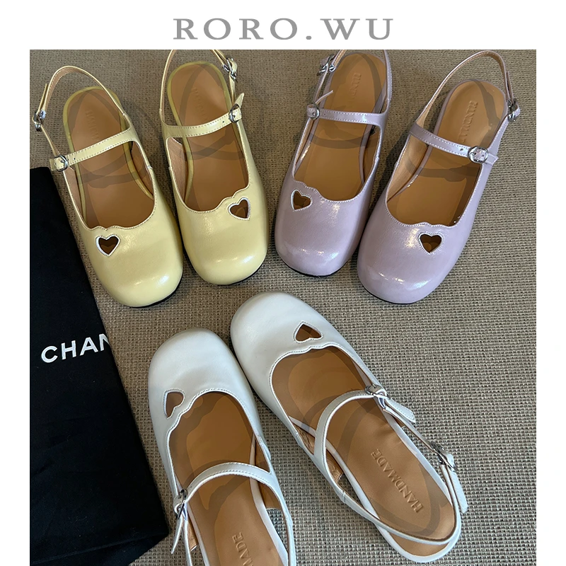 娆娆吴·牛皮夏季俏皮邻家少女甜美爱心扣带中跟后空凉鞋T187