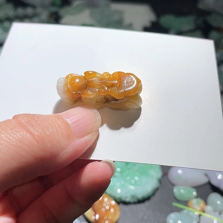 颈饰未镶嵌翡翠天