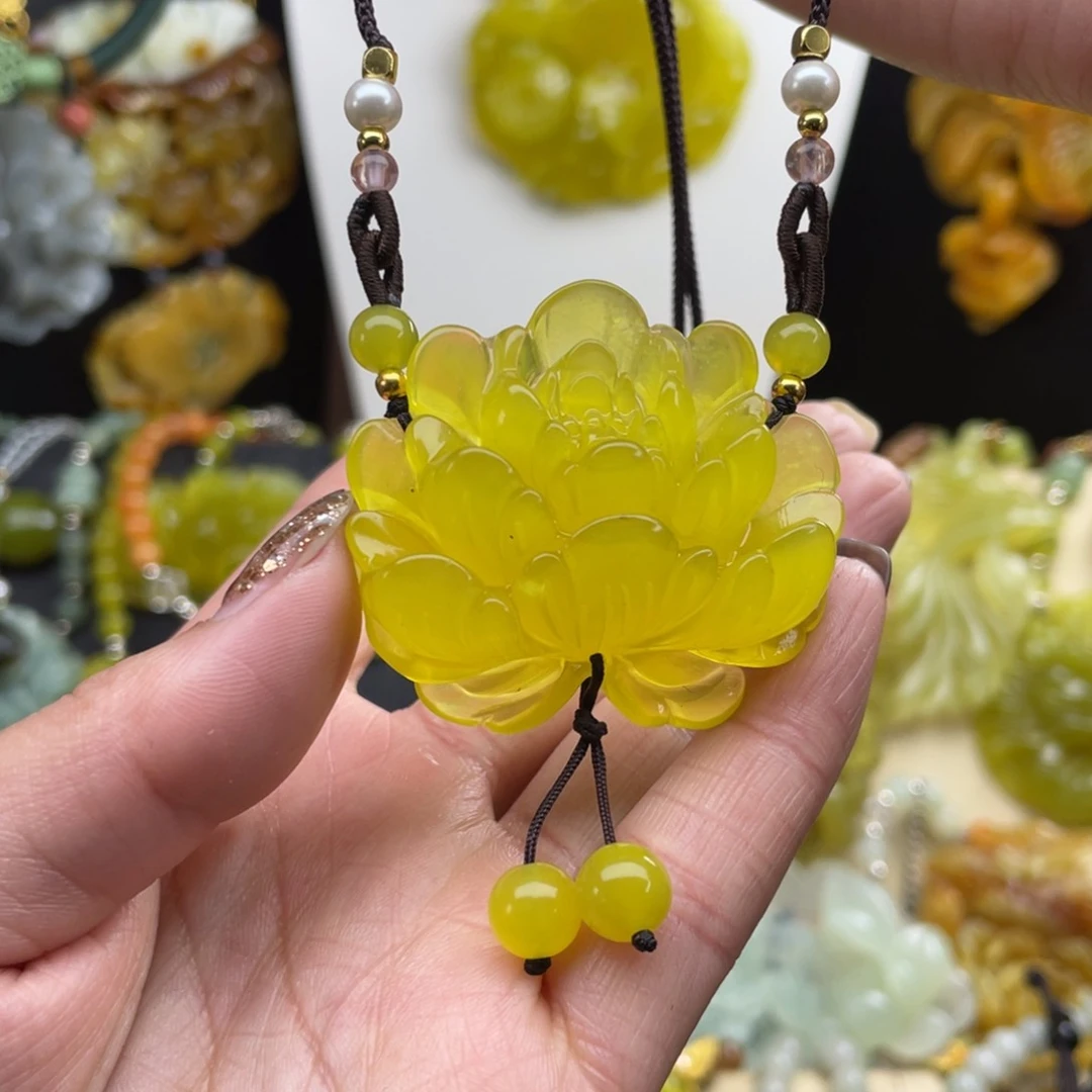 未镶嵌蛇纹石玉颈饰