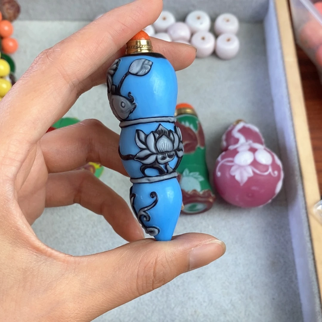 琉璃颈饰刘****吗487607808900000