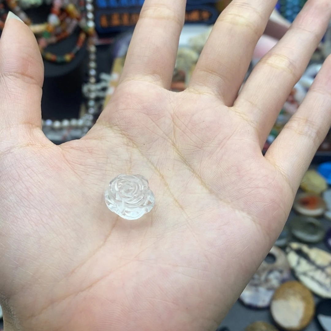 玛瑙/玉髓未镶嵌珠宝半成品一个白水晶玫瑰花 A14