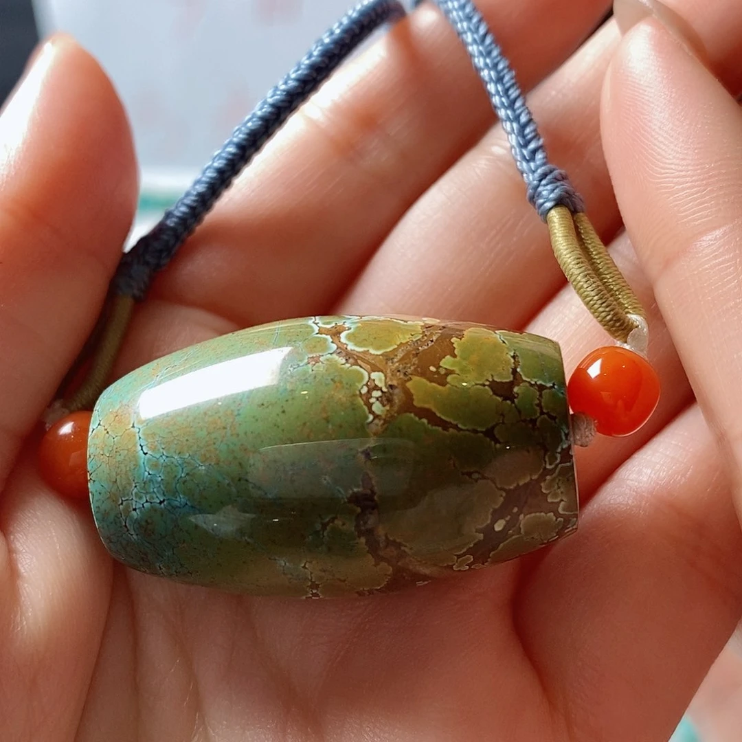 绿松石颈饰未镶嵌