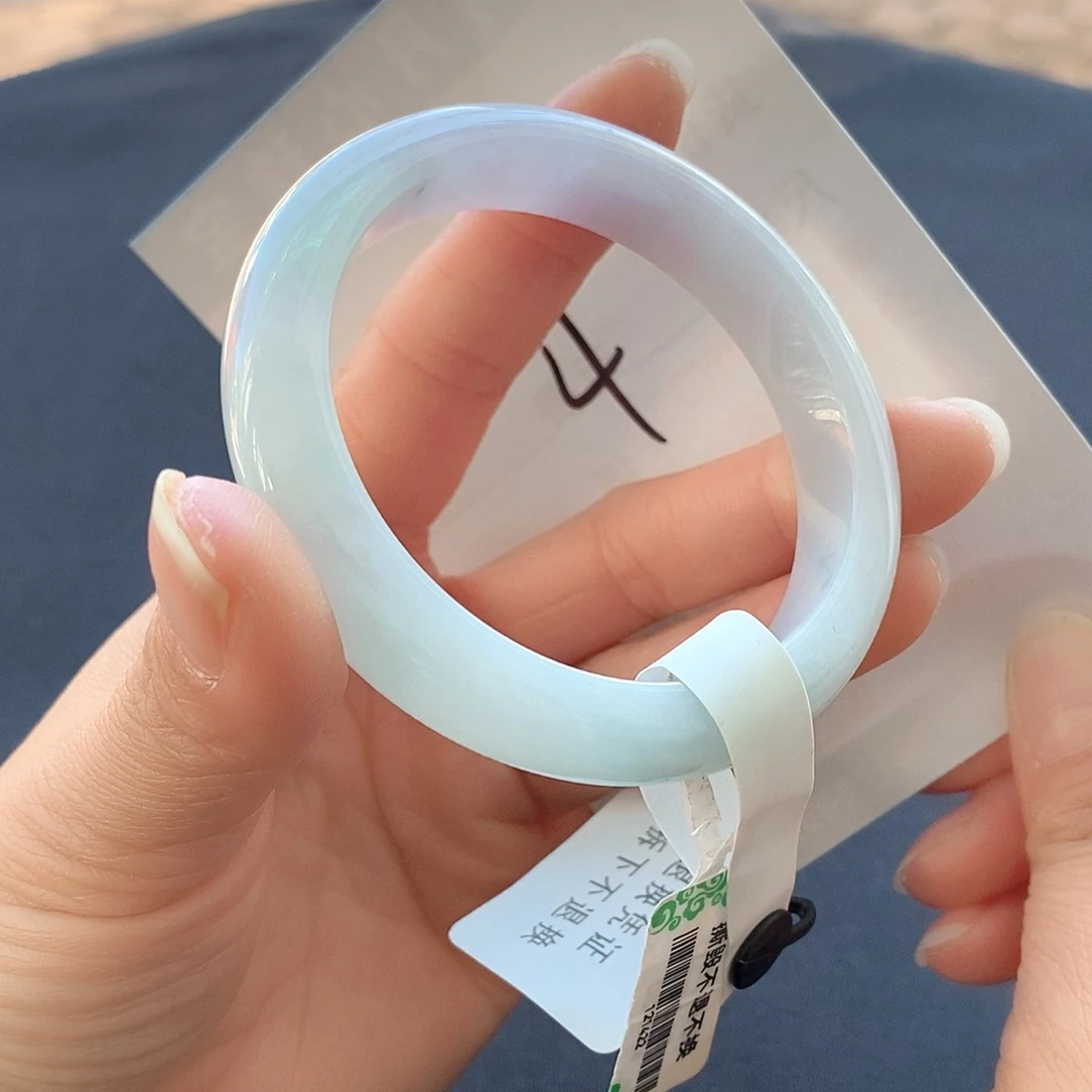 翡翠未镶嵌手镯56圈口手镯