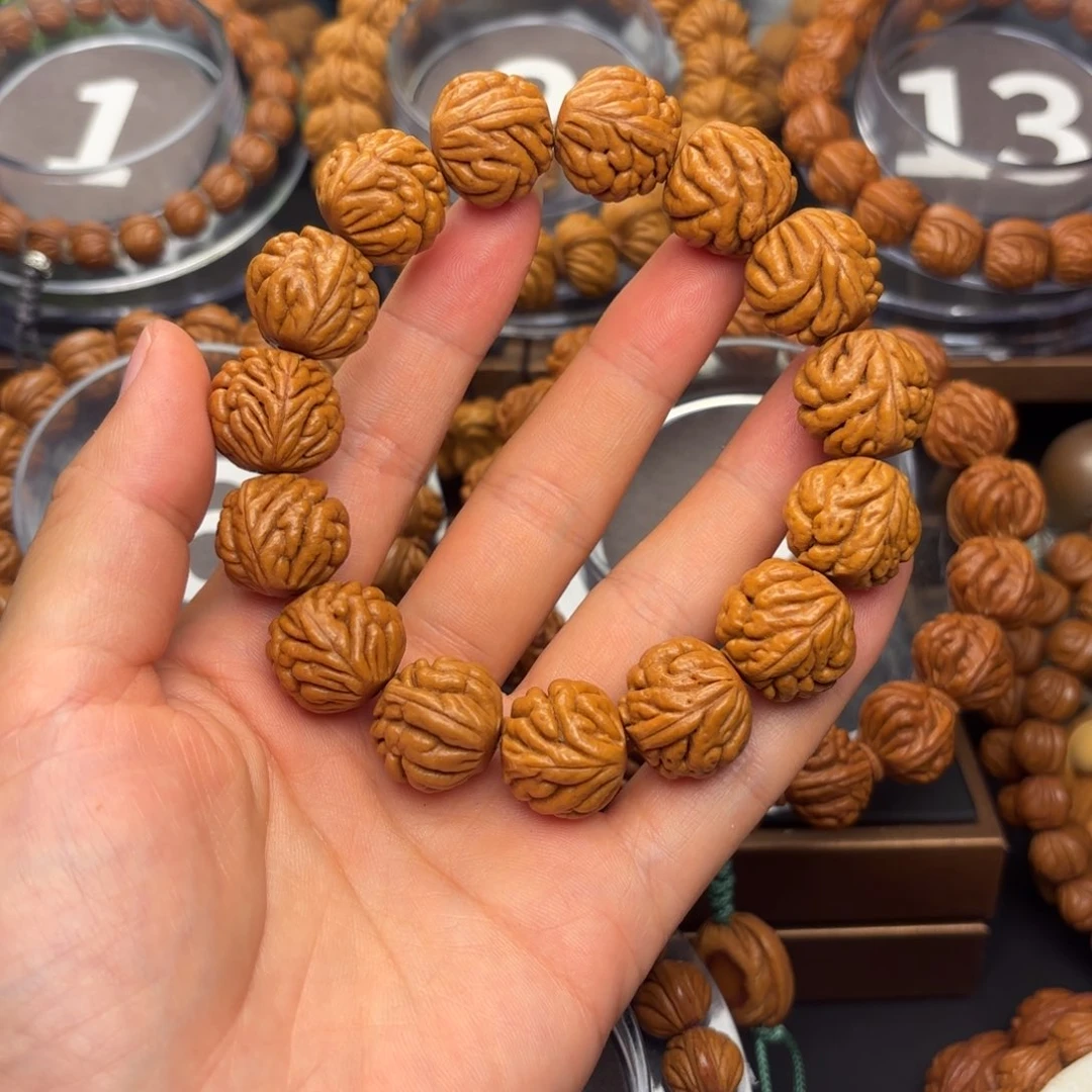 桃核吊坠野生豹子头18尺寸