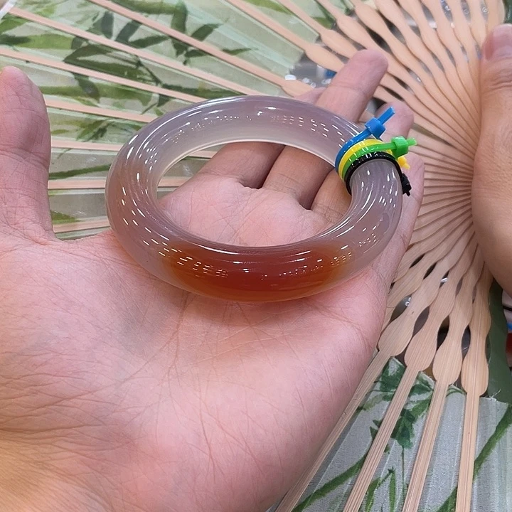 玛瑙/玉髓手镯未镶嵌?*?