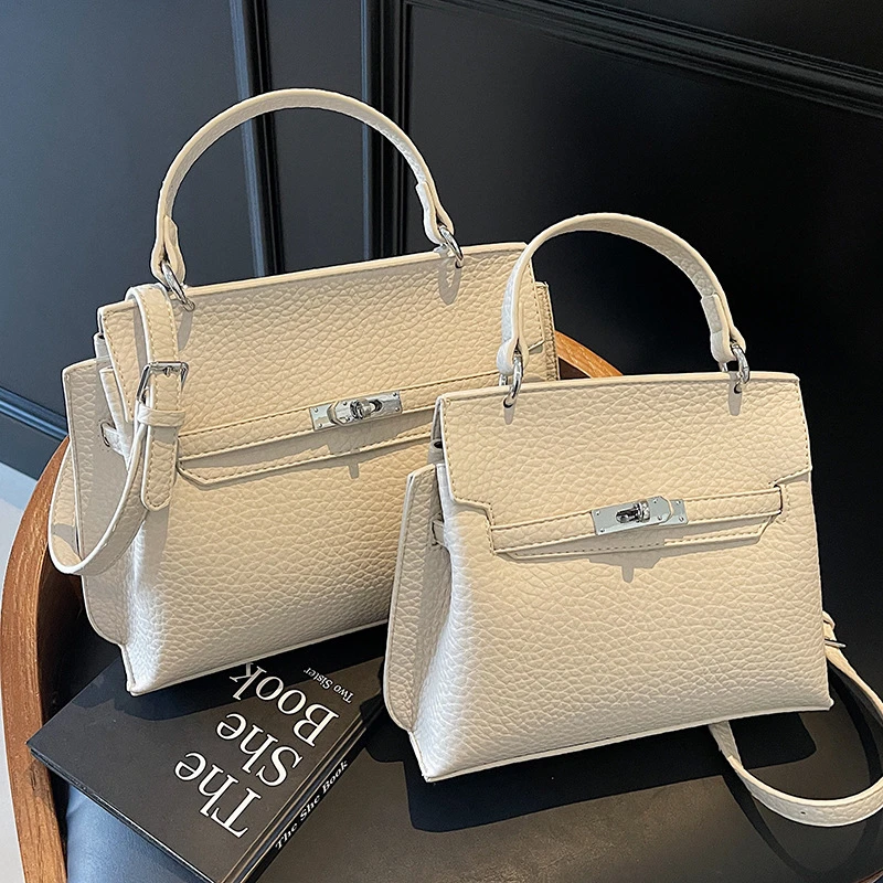 一见钟情～～高级轻奢铂金通勤百搭荔枝纹质手提感斜挎包