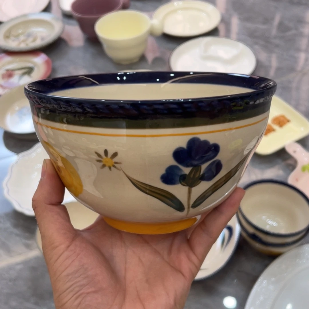 陶瓷微瑕餐具介意勿拍，满18飞！