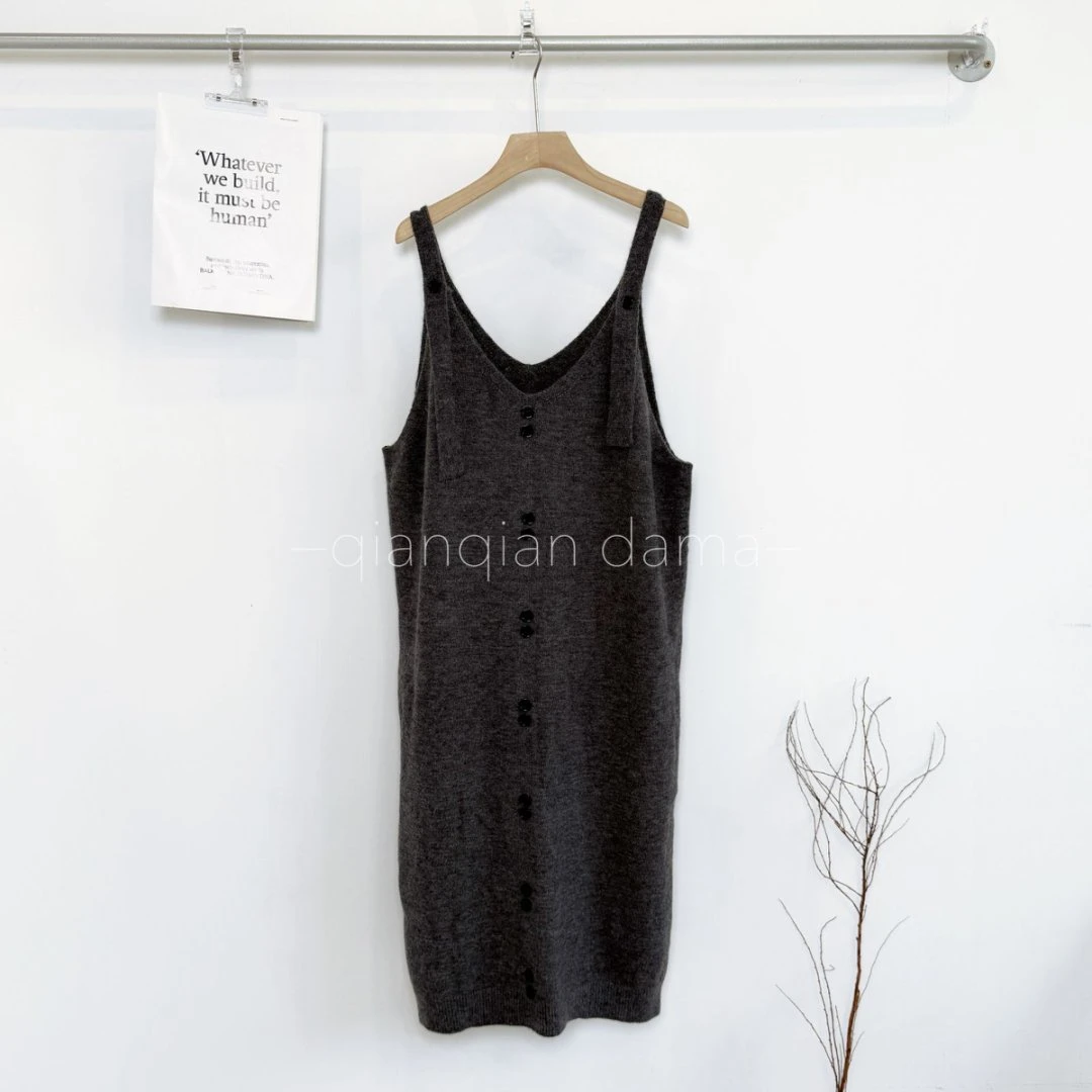 芊芊大码秋季新款针织背带连衣裙宽松显瘦叠穿百搭【251002-0924】