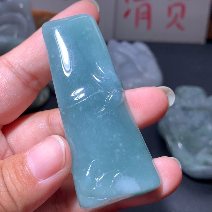 翡翠未镶嵌颈饰保真天然A货翡翠