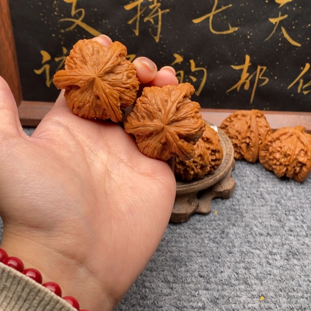 【闪购商品】吊坠文玩核桃I****e