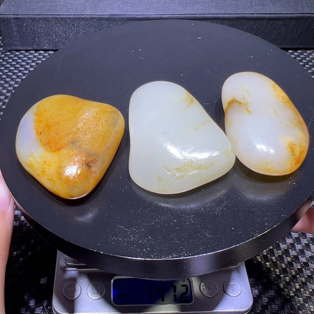 吊坠(不含链)未镶嵌和田玉（子料）102-60
