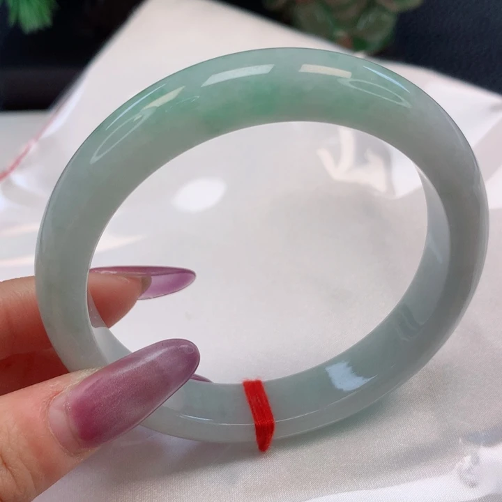 翡翠手镯未镶嵌Q***a60圈