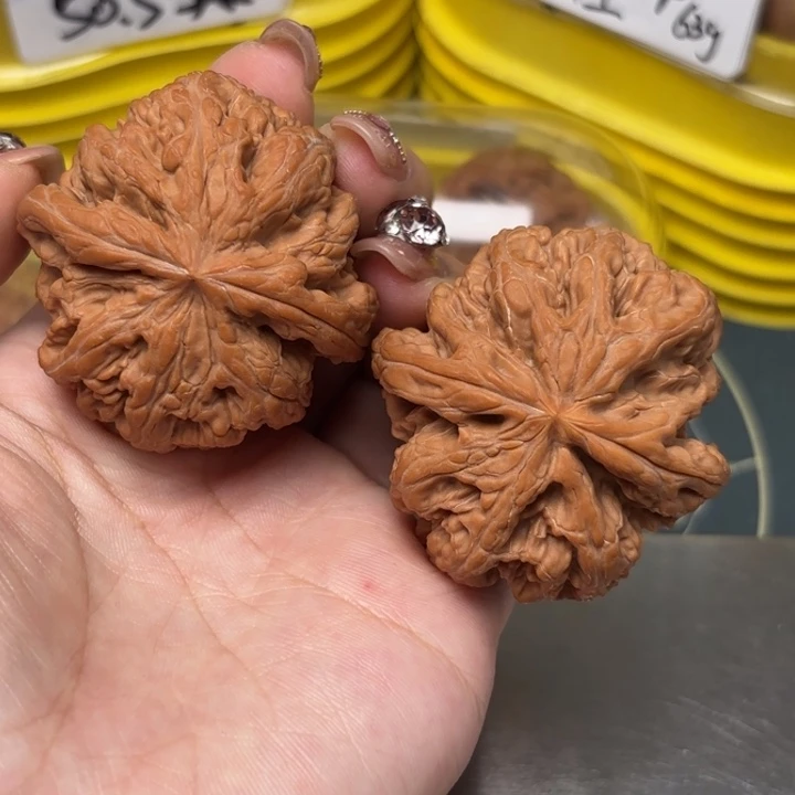 文玩核桃吊坠46-35300-2