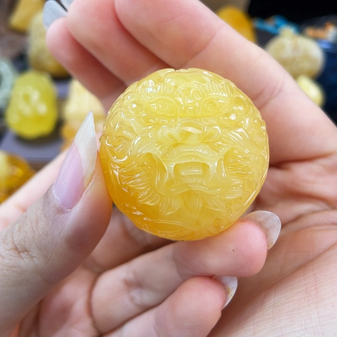 琥珀未镶嵌珠宝奇石
