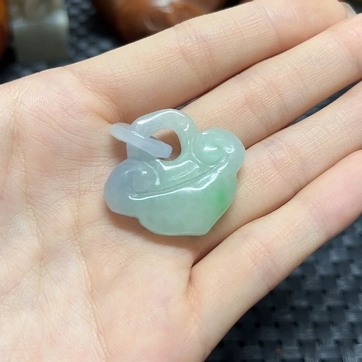 滴血莲花菩提把件