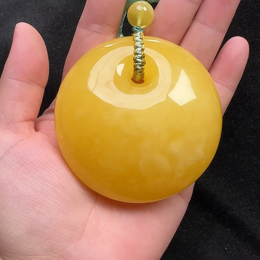 蜜蜡未镶嵌珠宝奇石