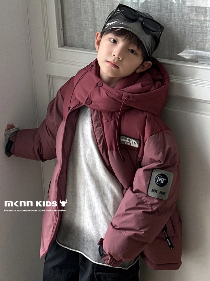 麦咔牛牛实体店高品质加厚90白鸭绒羽绒服拜年服本命年