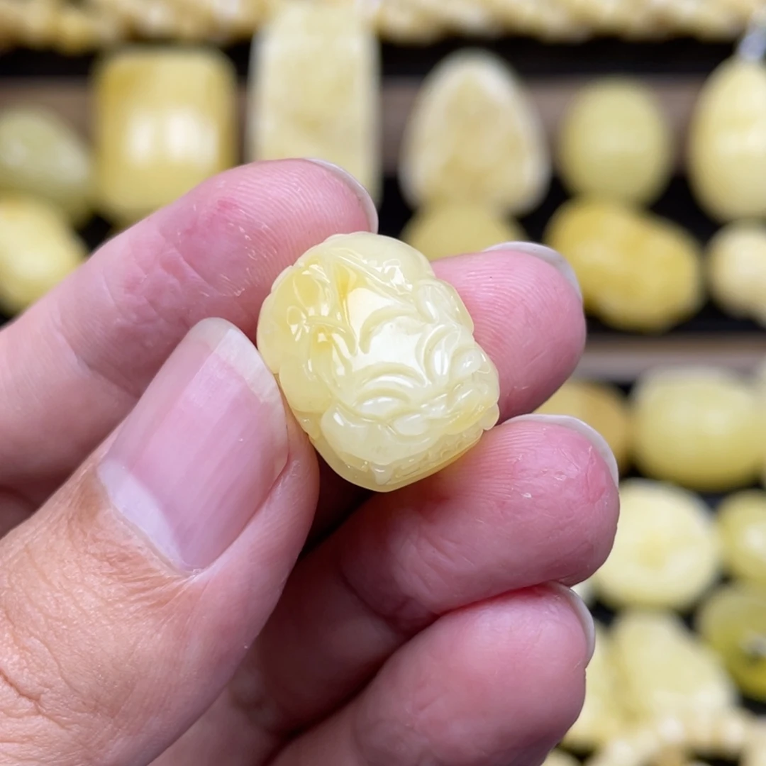 琥珀未镶嵌裸石琥珀蜜蜡