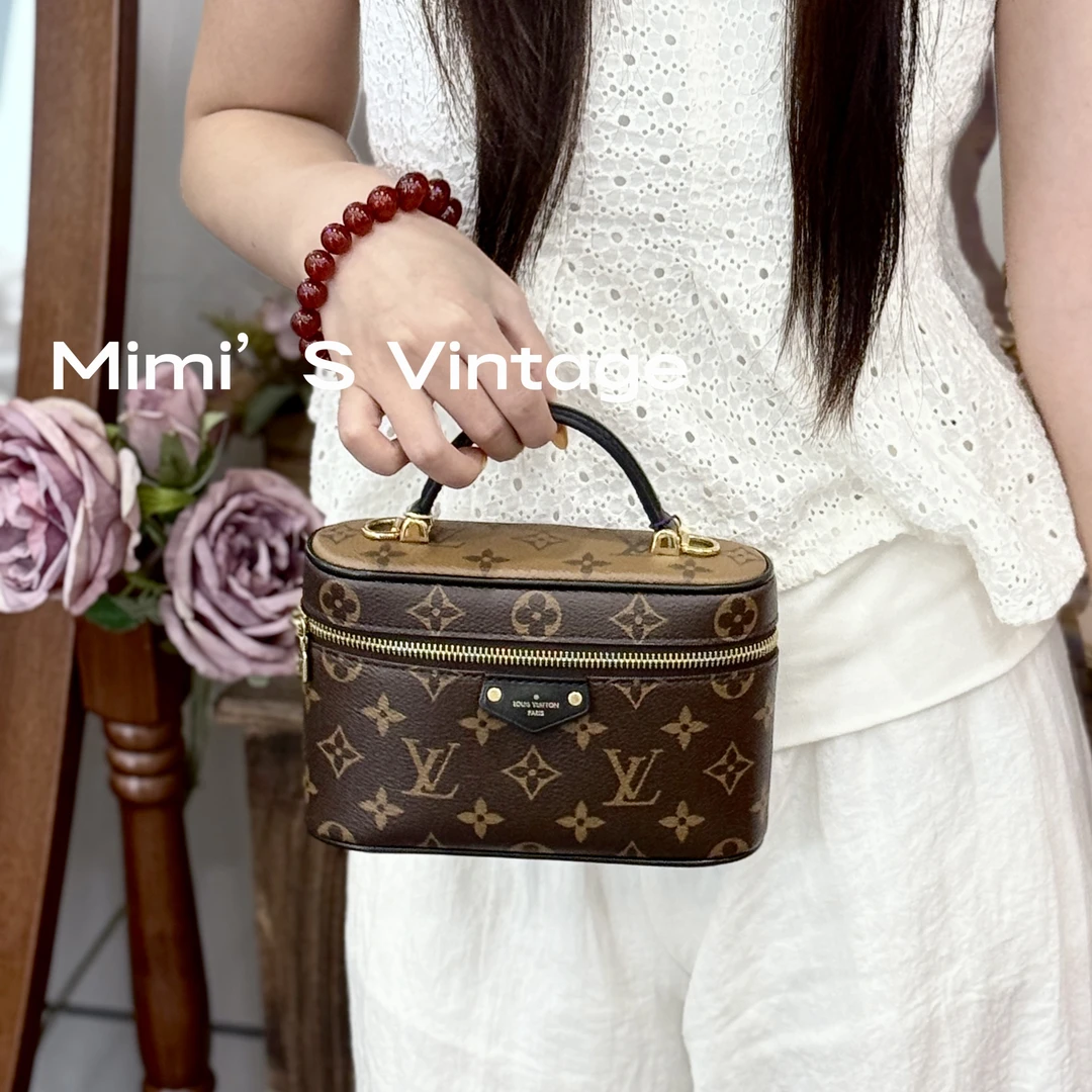 99新 LouisVuitton/路易威登 新款老花窄版化妆盒（25年）