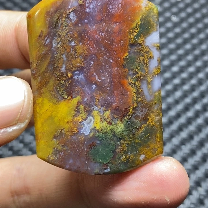 玛瑙/玉髓颈饰未镶嵌史****2