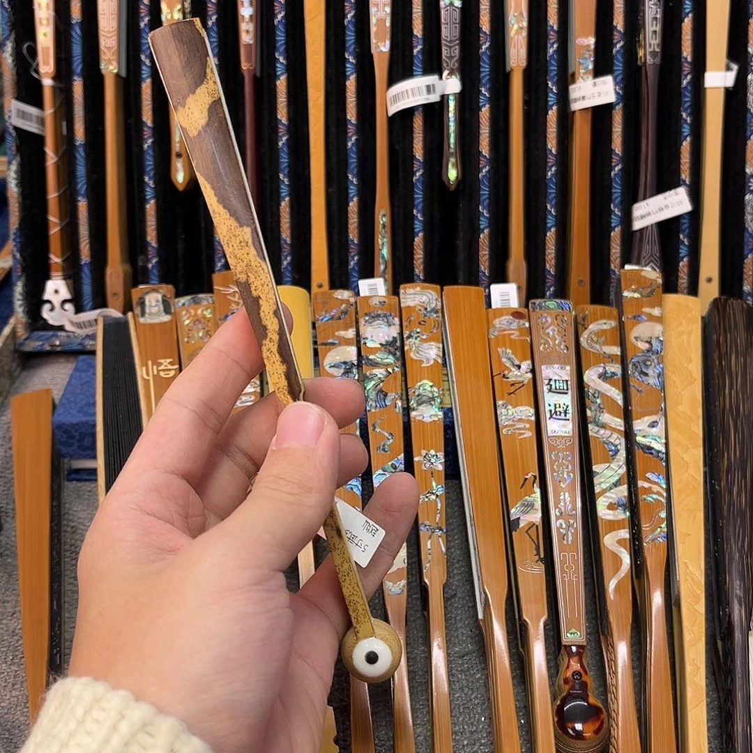 扇子沁*纯手工制作的