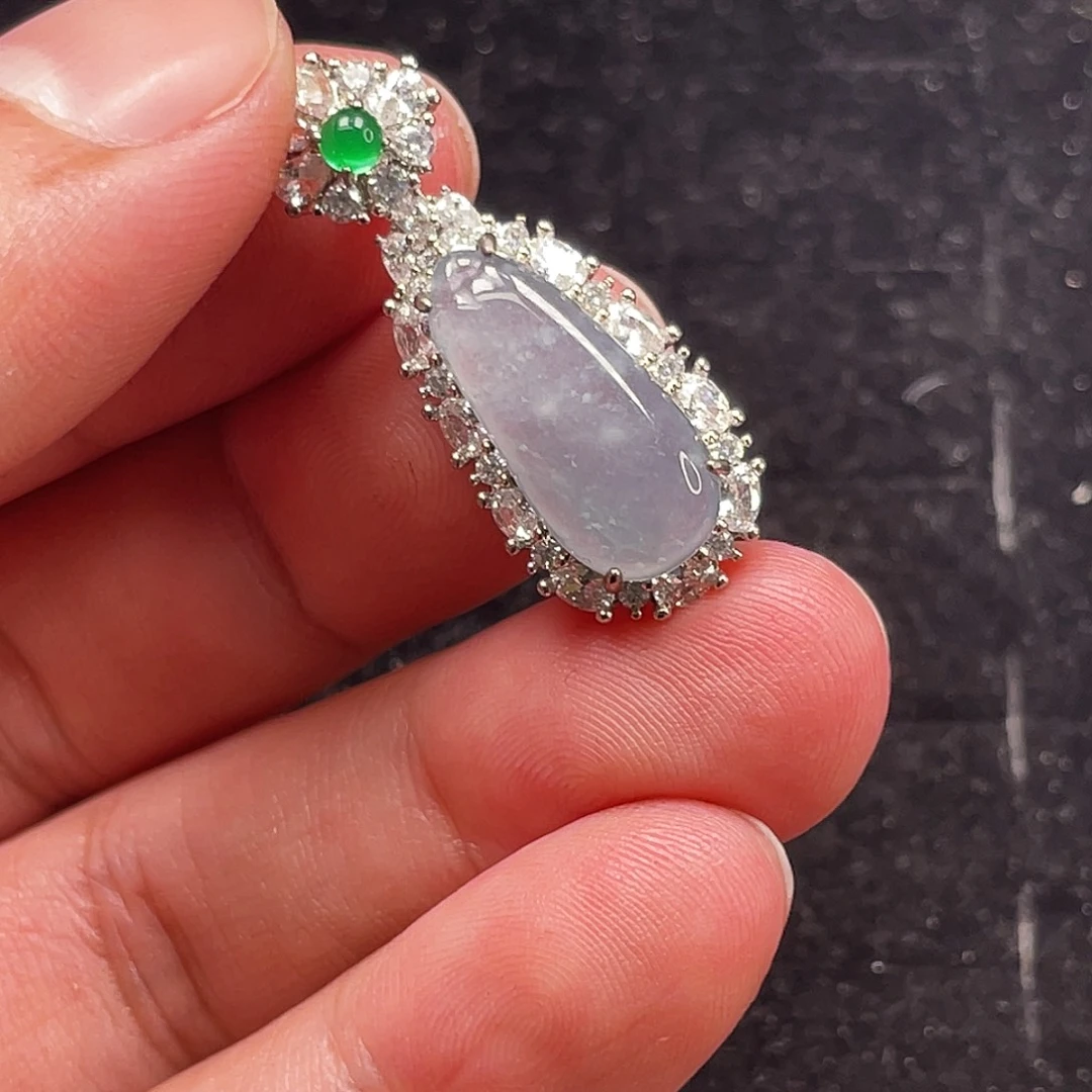 翡翠未镶嵌颈饰6，