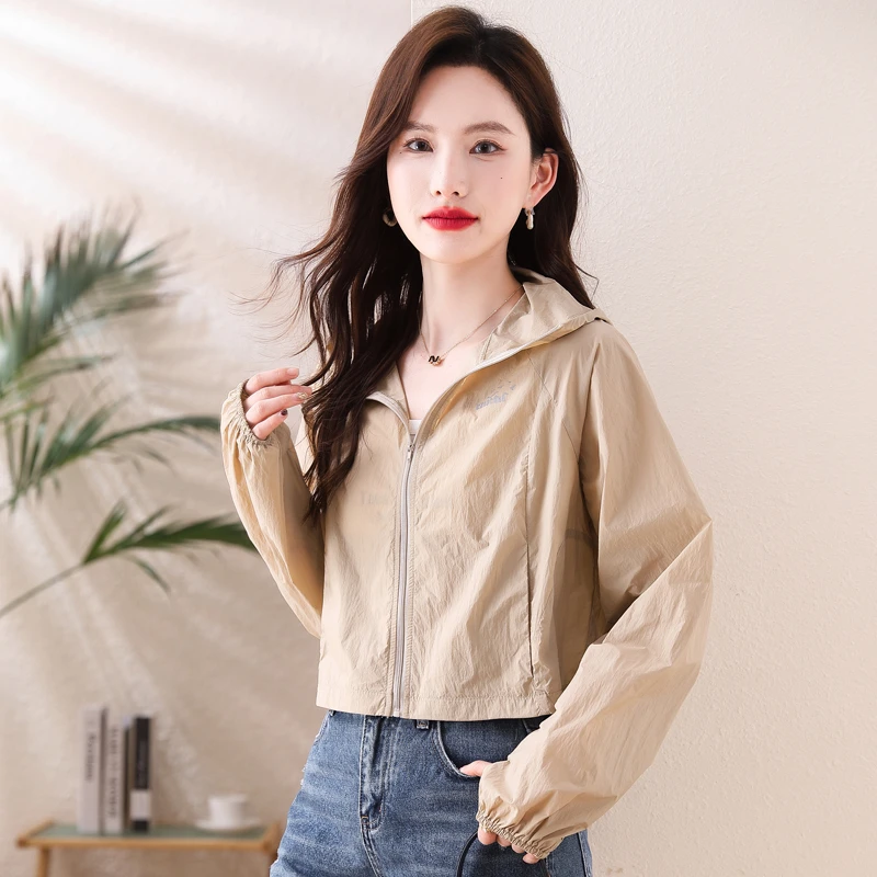 防晒衣短外套女2025新款轻薄短款速干透气洋气百搭小个子防晒服女