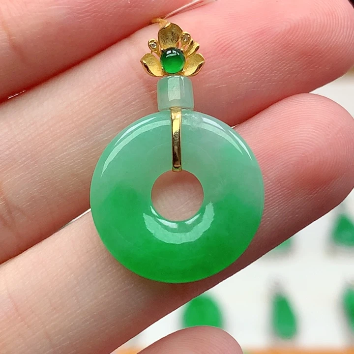 颈饰18K金镶嵌翡翠翡翠