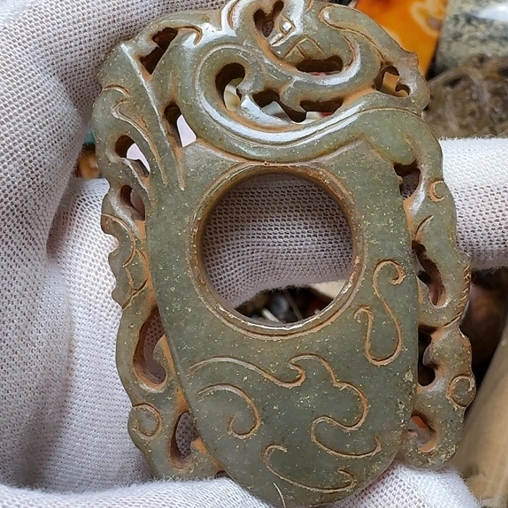 和田玉未镶嵌挂件