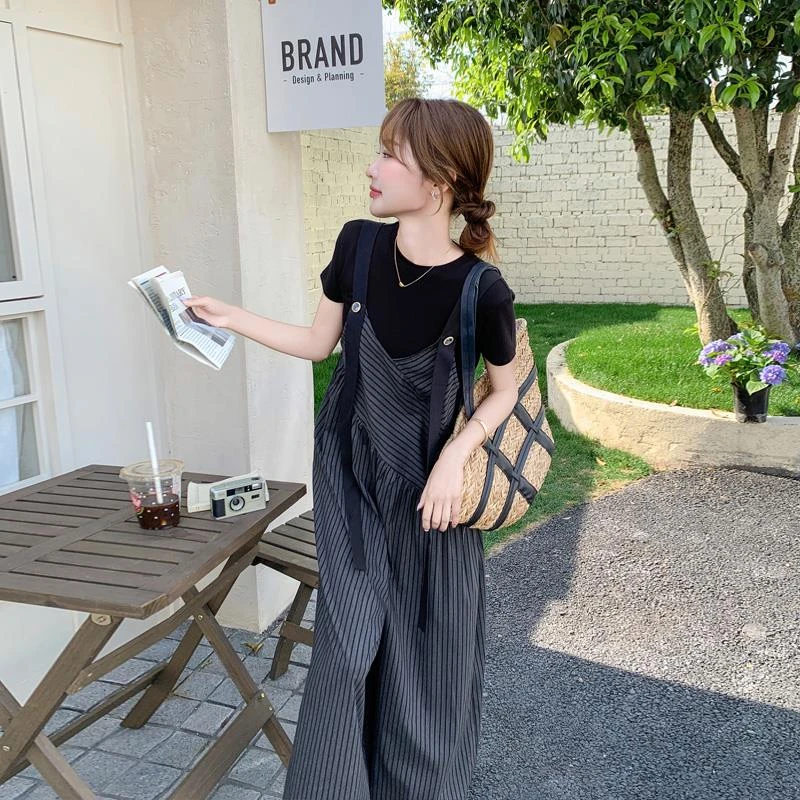 休闲条纹背带裤套装女时尚2025夏季新款气质穿搭阔腿裤短袖两件套