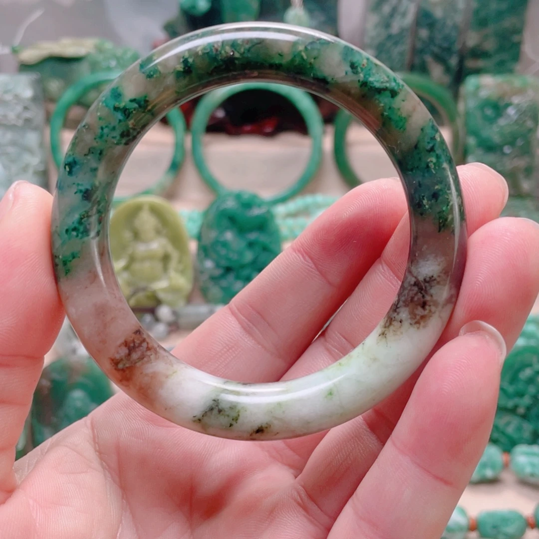 独山玉未镶嵌手镯