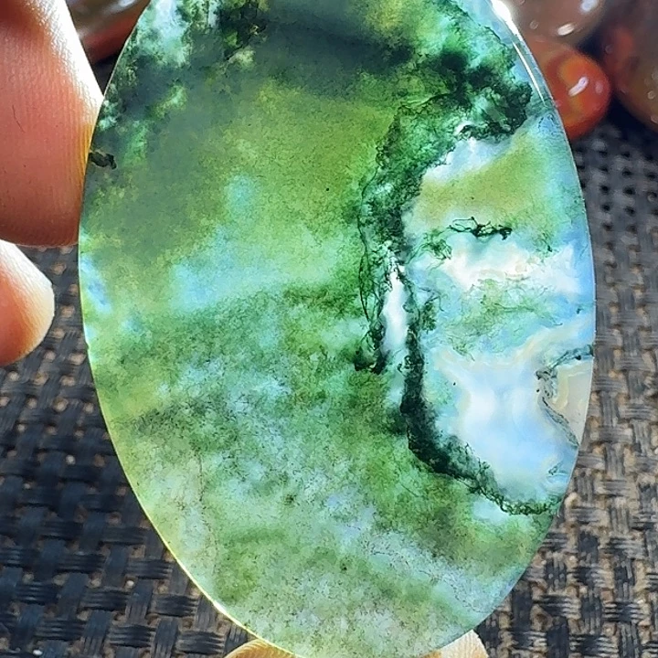 方***冀玛瑙/玉髓未镶嵌颈饰