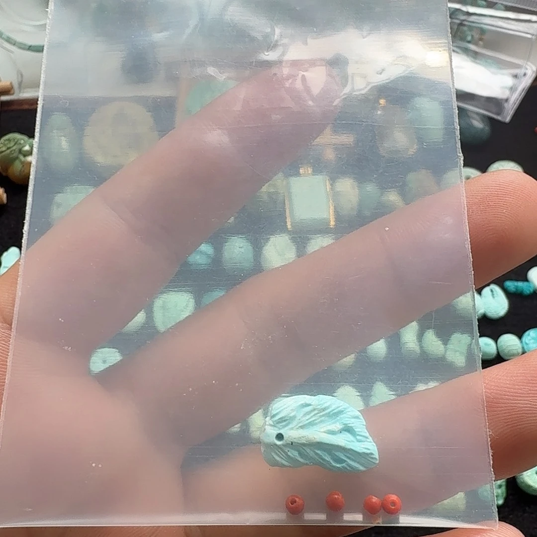 南红玛瑙未镶嵌珠宝奇石