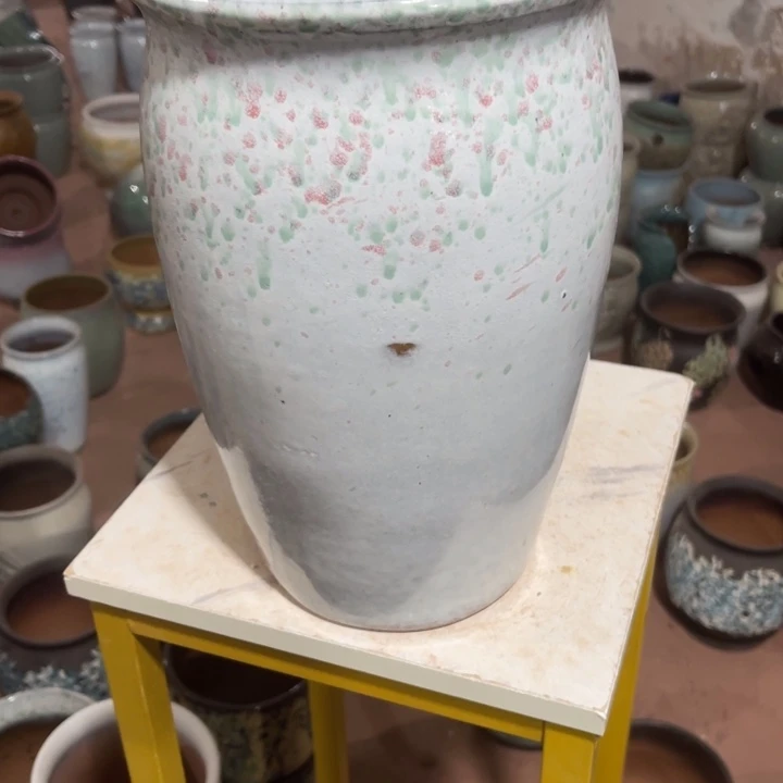 紫砂花盆口径20高度32一只小瑕疵