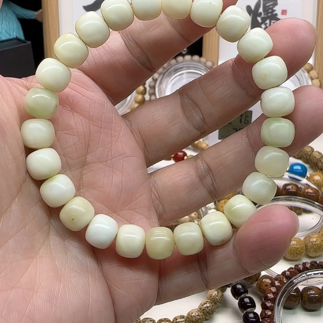 手串龙脊菩提10*9玉化龙脊菩提白玉色