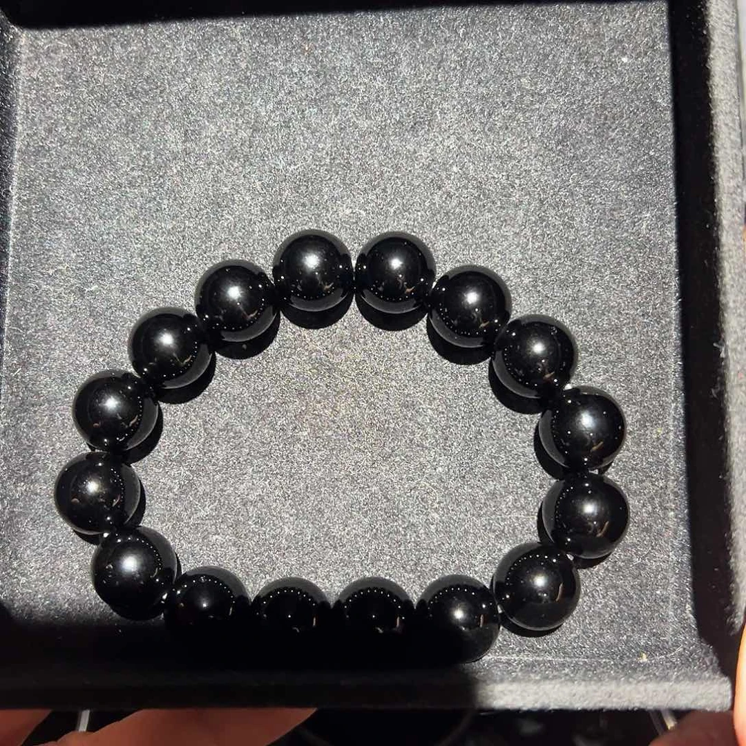 J***⁹黑曜岩未镶嵌手链
