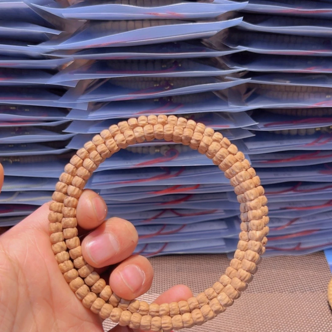 柏香籽/百香籽吊坠大****跑