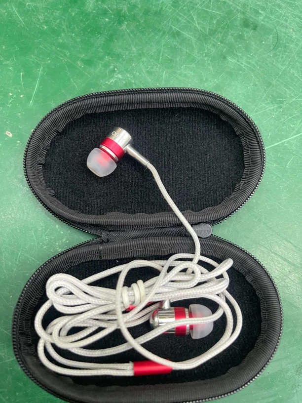 9新  捡漏COBY有线耳机编号A742