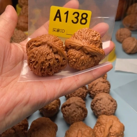 爱***西吊坠文玩核桃南将石 42