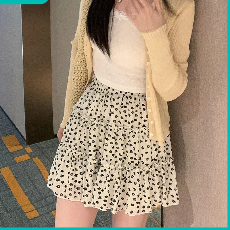 韩系复古碎花小短裙25年新款高腰百搭温柔风A字显瘦甜酷蛋糕裙子
