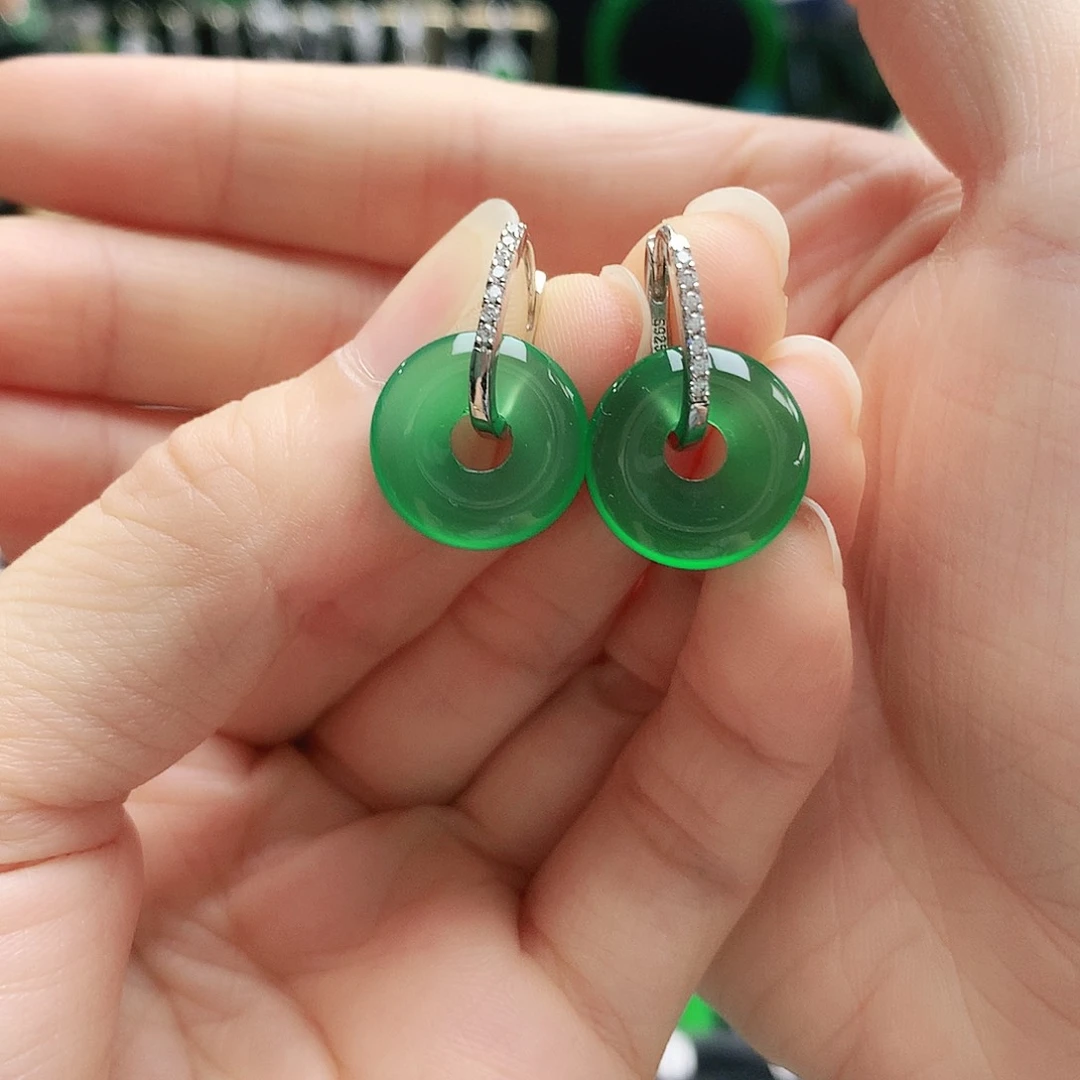 玛瑙/玉髓银S925镶嵌耳钉